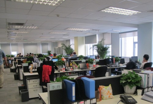 無(wú)錫市碩陽(yáng)不銹鋼取得可清理的軋制油過(guò)濾設(shè)備專(zhuān)利，快速地對(duì)第一過(guò)濾網(wǎng)更換和清理:過(guò)濾網(wǎng)
